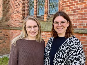 Diakonin Isabelle Willemsen (l) und Pastorin Caroline Hoppe. Foto: C.Wöhling