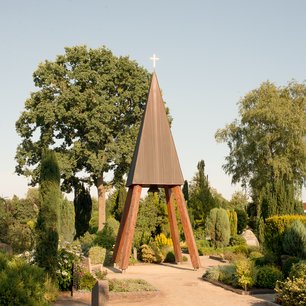 Glockenturm auf dem Friedhof in Meckelfeld. Foto: H. Seiffert